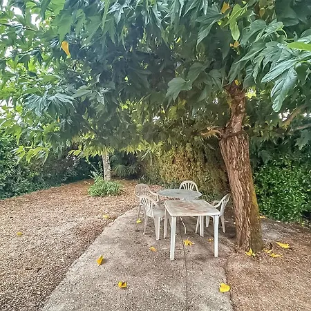 Сasa de vacaciones 4 Bedroom Cozy In