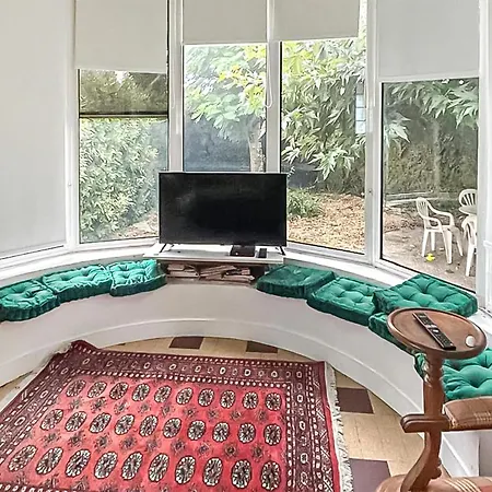 4 Bedroom Cozy In *