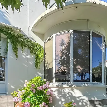 4 Bedroom Cozy In *