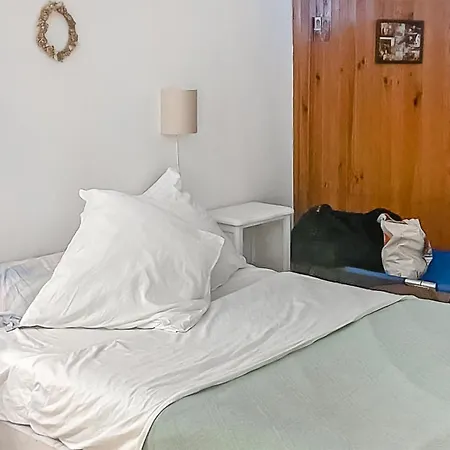 4 Bedroom Cozy In * Royan